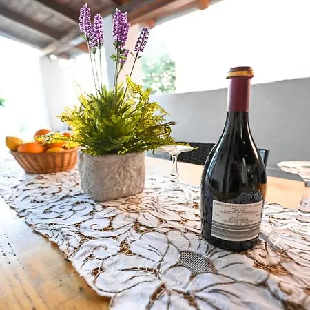 Ferienhaus Urbana With Pool